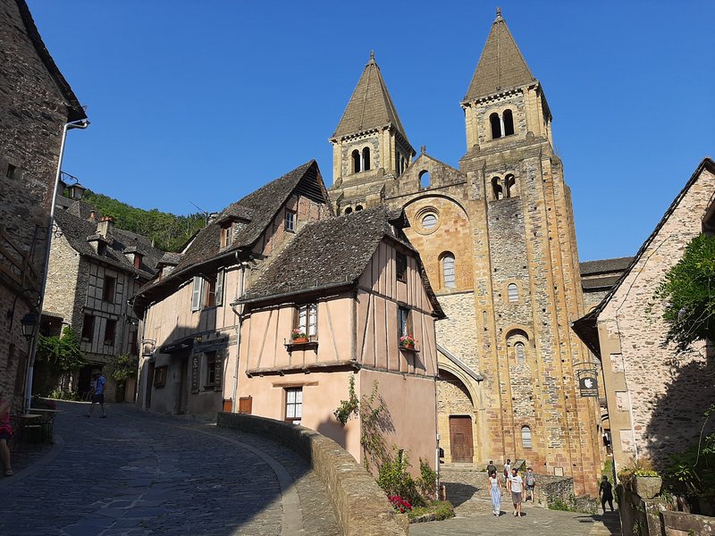 Día 4. Cordes-sur-Ciel. Conques - Occitania: 9 días recorriendo los pueblos más emblemáticos. (7)