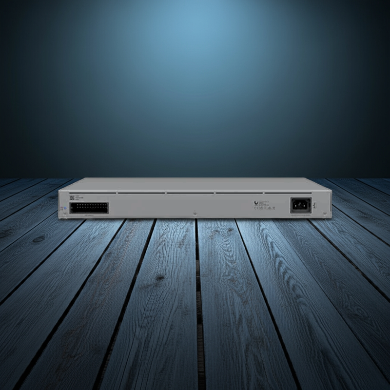 Switch Pro Max 24 instalado em um rack de servidor