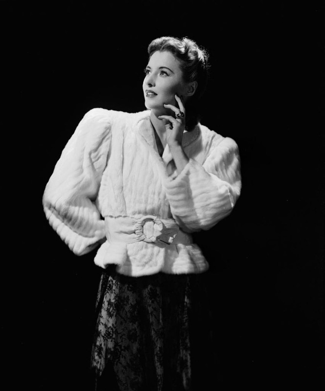 barbara_stanwyck_b90