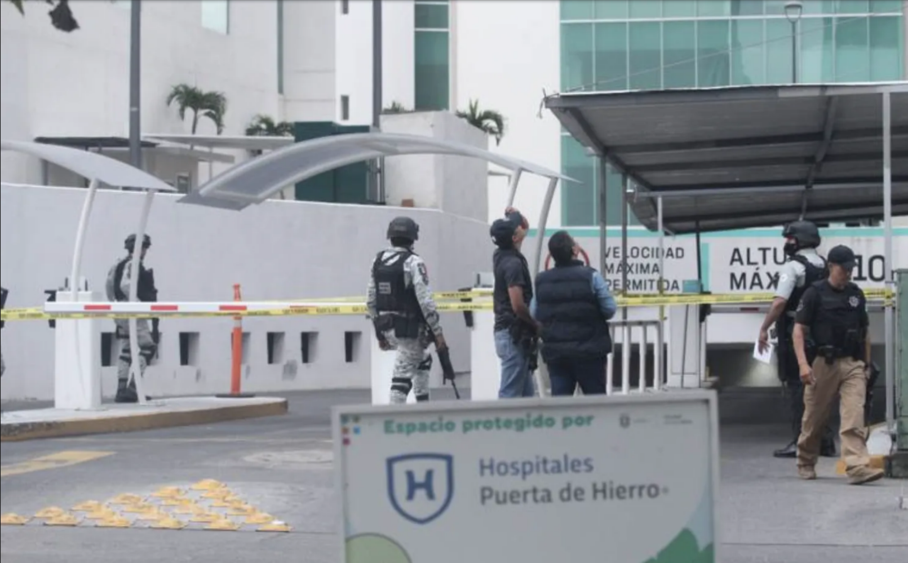 Morena impulsa iniciativa para impedir ingreso de armas en hospitales y consultorios