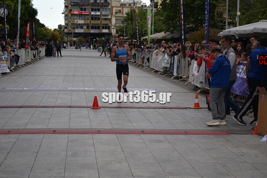, 23&omicron;&sigmaf; &Alpha;&gamma;ώ&nu;&alpha;&sigmaf; &Delta;&rho;ό&mu;&omicron;&upsilon; &Kappa;&alpha;&lambda;&alpha;&mu;ά&tau;&alpha;&sigmaf;: &Mu;&iota;&alpha; &pi;&omicron;&lambda;ύ&chi;&rho;&omega;&mu;&eta; &gamma;&iota;&omicron;&rho;&tau;ή &alpha;&theta;&lambda;&eta;&tau;&iota;&sigma;&mu;&omicron;ύ &mu;&epsilon; &pi;&rho;&omega;&tau;&iota;έ&sigmaf; &Mu;&pi;&omicron;&upsilon;&rho;ί&kappa;&alpha; &kappa;&alpha;&iota; &Zeta;&omicron;&sigma;&kappa;ί&nu; (&phi;&omega;&tau;&omicron;&gamma;&rho;&alpha;&phi;ί&epsilon;&sigmaf; &kappa;&alpha;&iota; &beta;ί&nu;&tau;&epsilon;&omicron;)