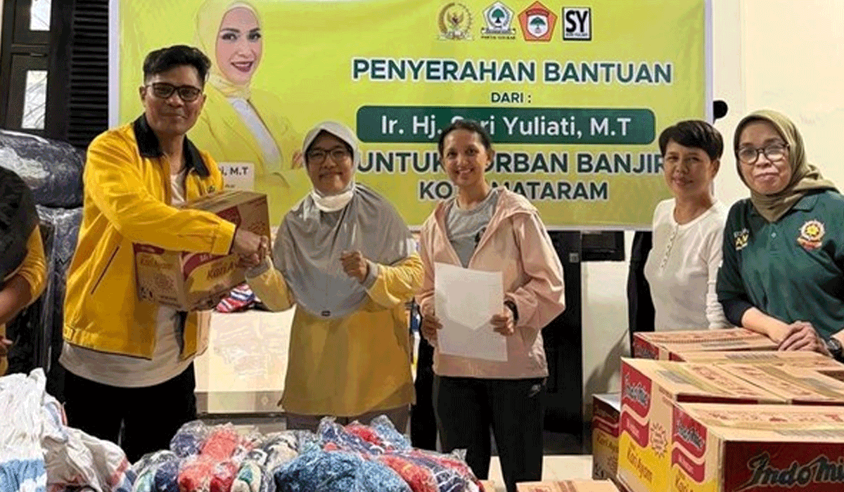 Legislator Sari Yuliati Berikan Bantuan Sembako Untuk Korban Banjir Mataram