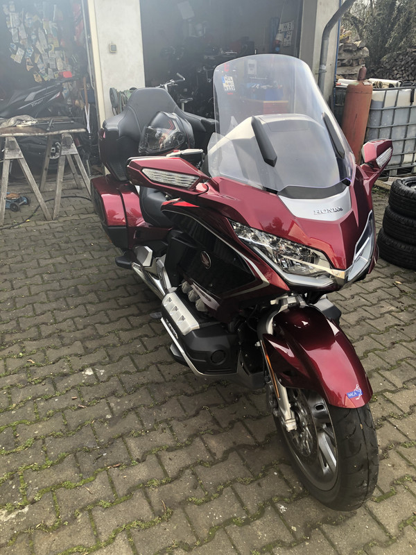 F6AE4E83-04DB-4E8A-8B32-62C81CBF74D6