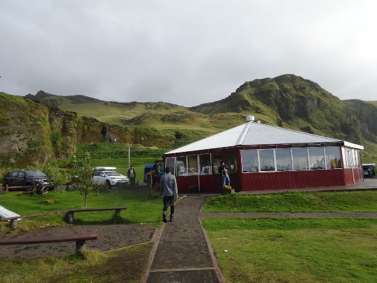 Islandia 2020: En autocaravana y sin coronavirus - Blogs de Islandia - --Día 4 (25 julio): Keldur - Trío de cascadas - Seljavallalaug - Solheimajokull (18)