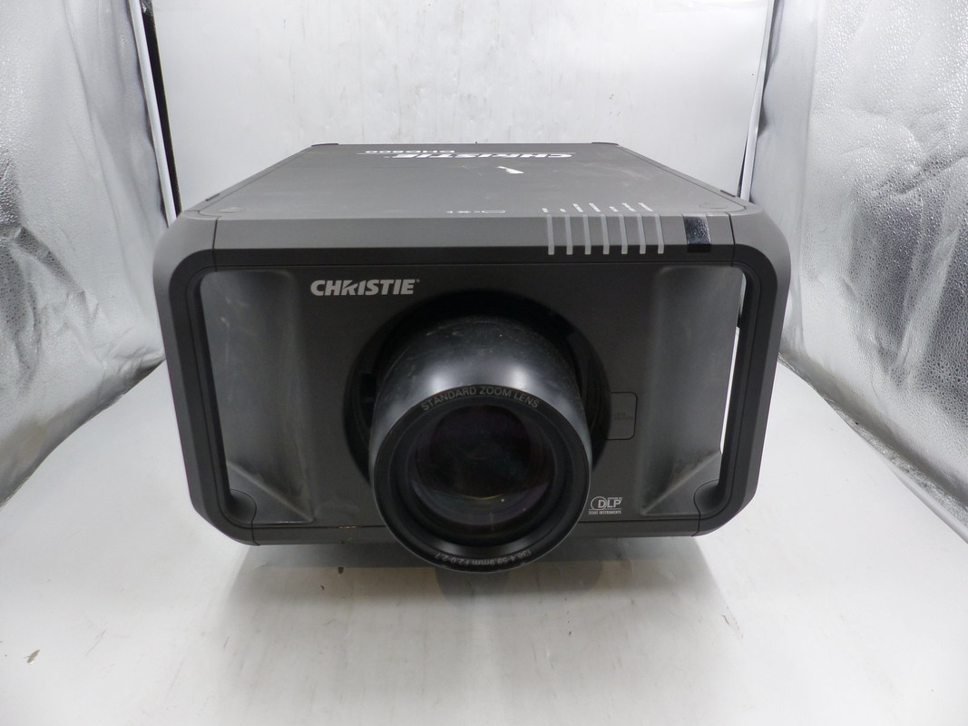 SANYO CHRISTIE DHD800 DUAL LAMP PROJECTOR WITH MOUNT BRACKETS