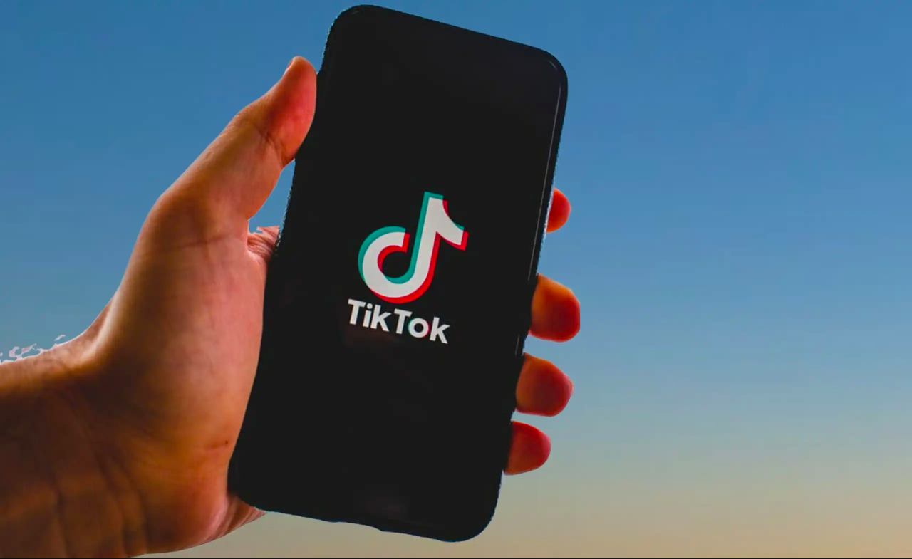TikTok podría robarte tus datos de tarjetas de crédito o contraseñas