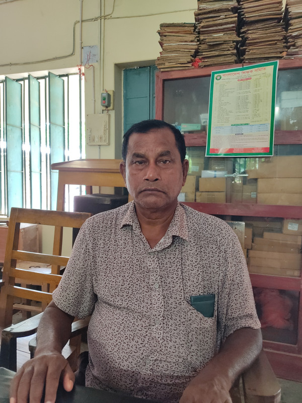 শিক্ষক