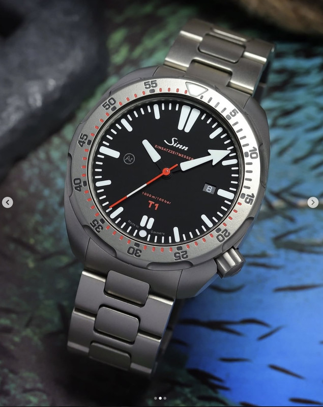 2949E562-3D02-4BCD-B279-833ADAD681B7