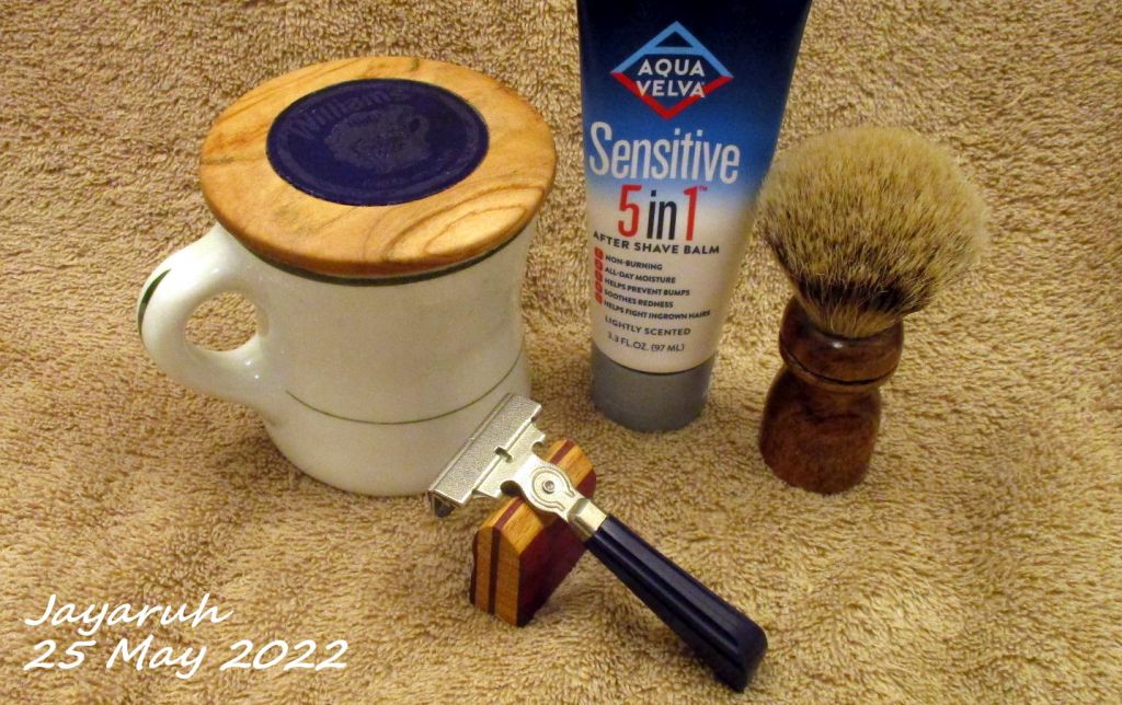 [Image: sos220525.jpg]