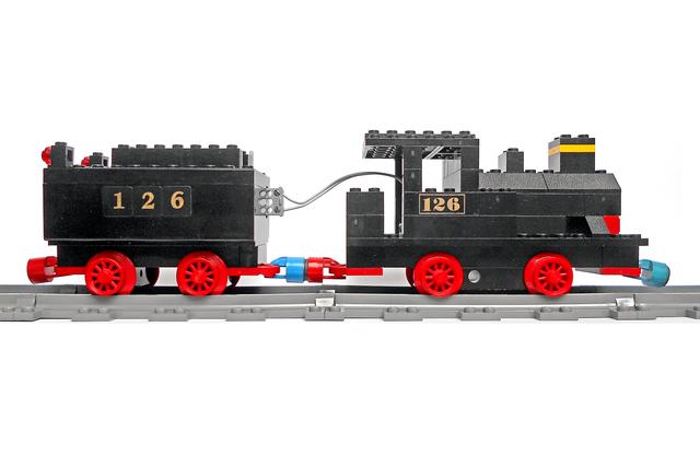 Lego-126-Stoomlocomotief-DSCN1810.jpg