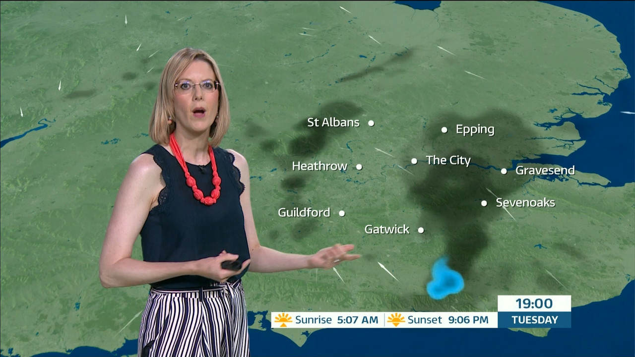 ITV News London_20210719_18001830.ts_snapshot_27.17.323