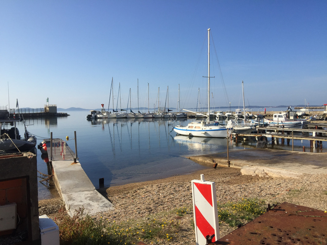 8475A2E8-84DF-4908-934D-E9CC05CCFFCE