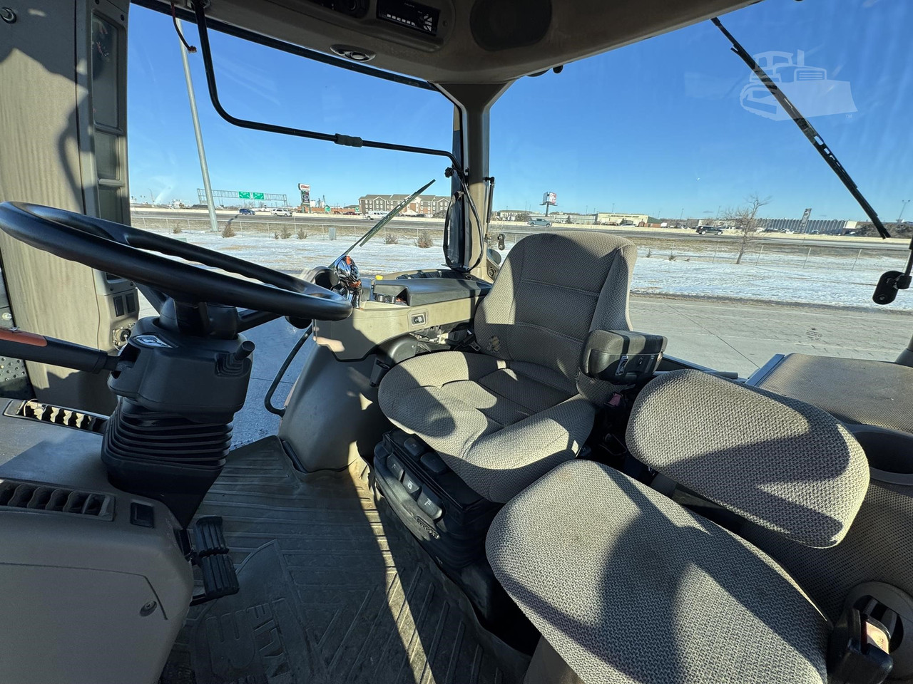 Vehicle thumbnail 25