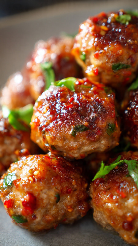 close up of a cluster of cooked meatballs (16)