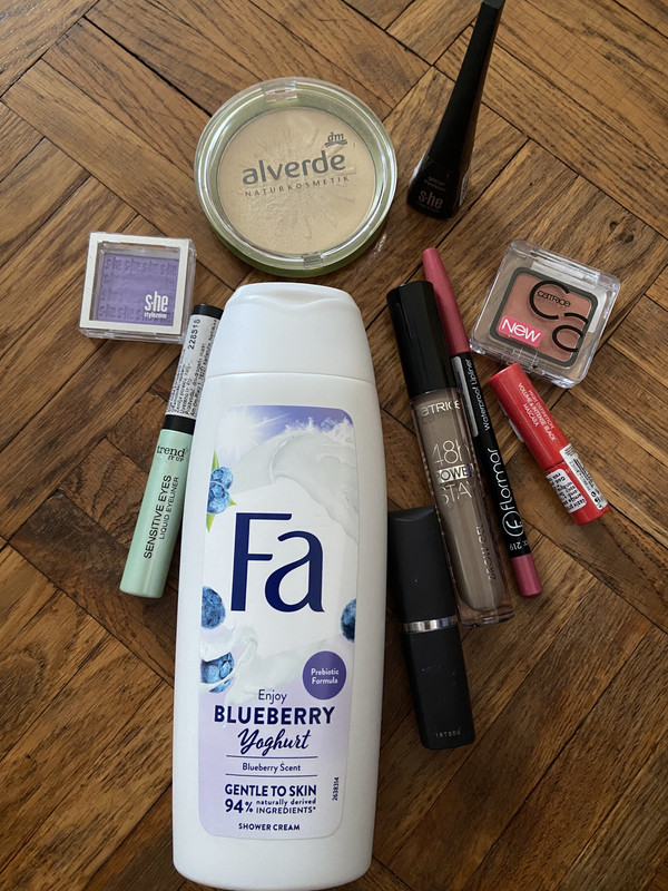 CB99EA0C-4921-4803-B546-E629F85979D4