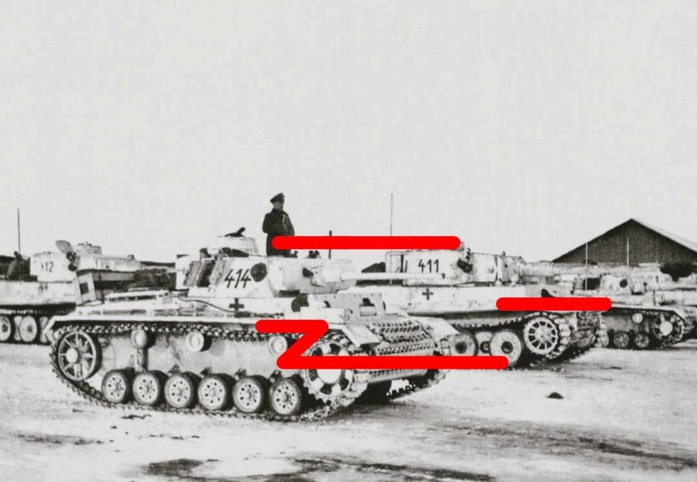 Panzer III & Tiger tanks of 4.(schwere) Kp.SS-Pz.Div. Totenkopf 