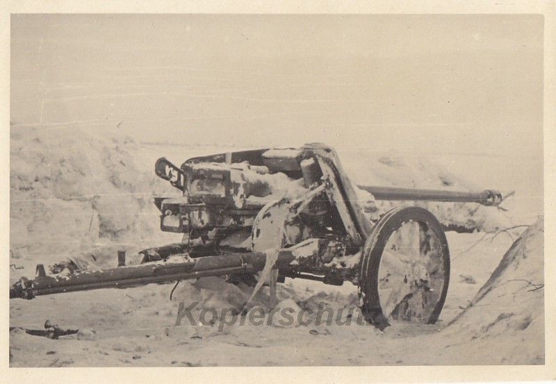 deutsches PAK Geschütz Feuerstellung Wolchow Ostfront Rußland