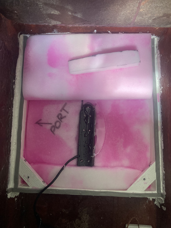 6E687F18-5B22-4CEF-8B7A-50D5C272F503