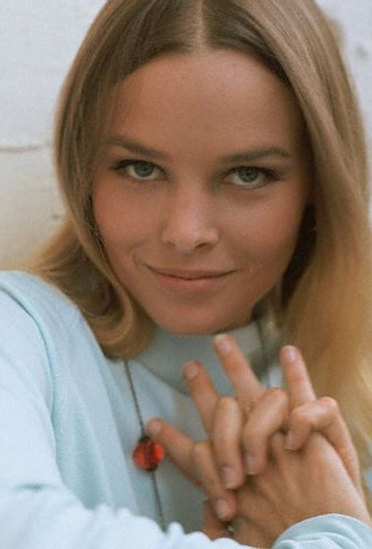 michelle_phillips_a44