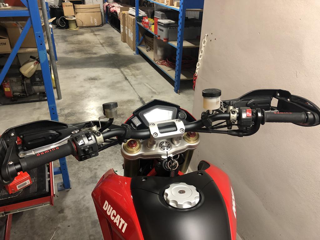 525318F9-2A5A-4590-AB7F-A3E2C2423E4E