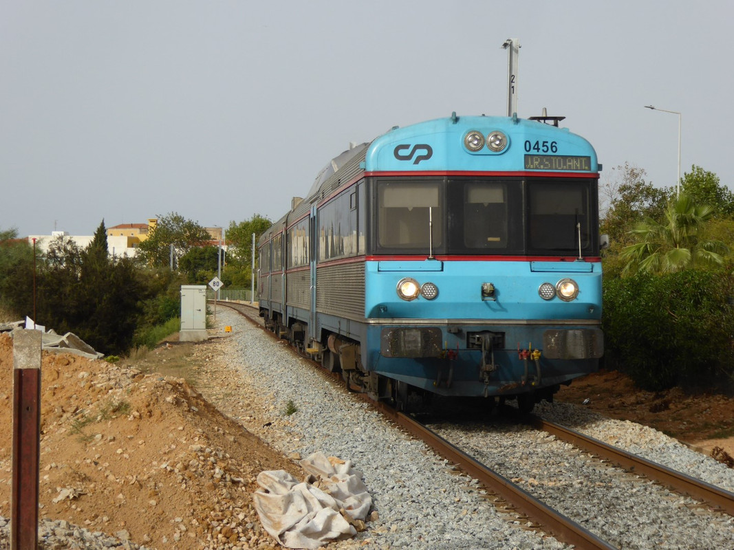 0456 approaching Bom João
