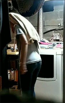 [Image: Voyeur23615100133.jpg]