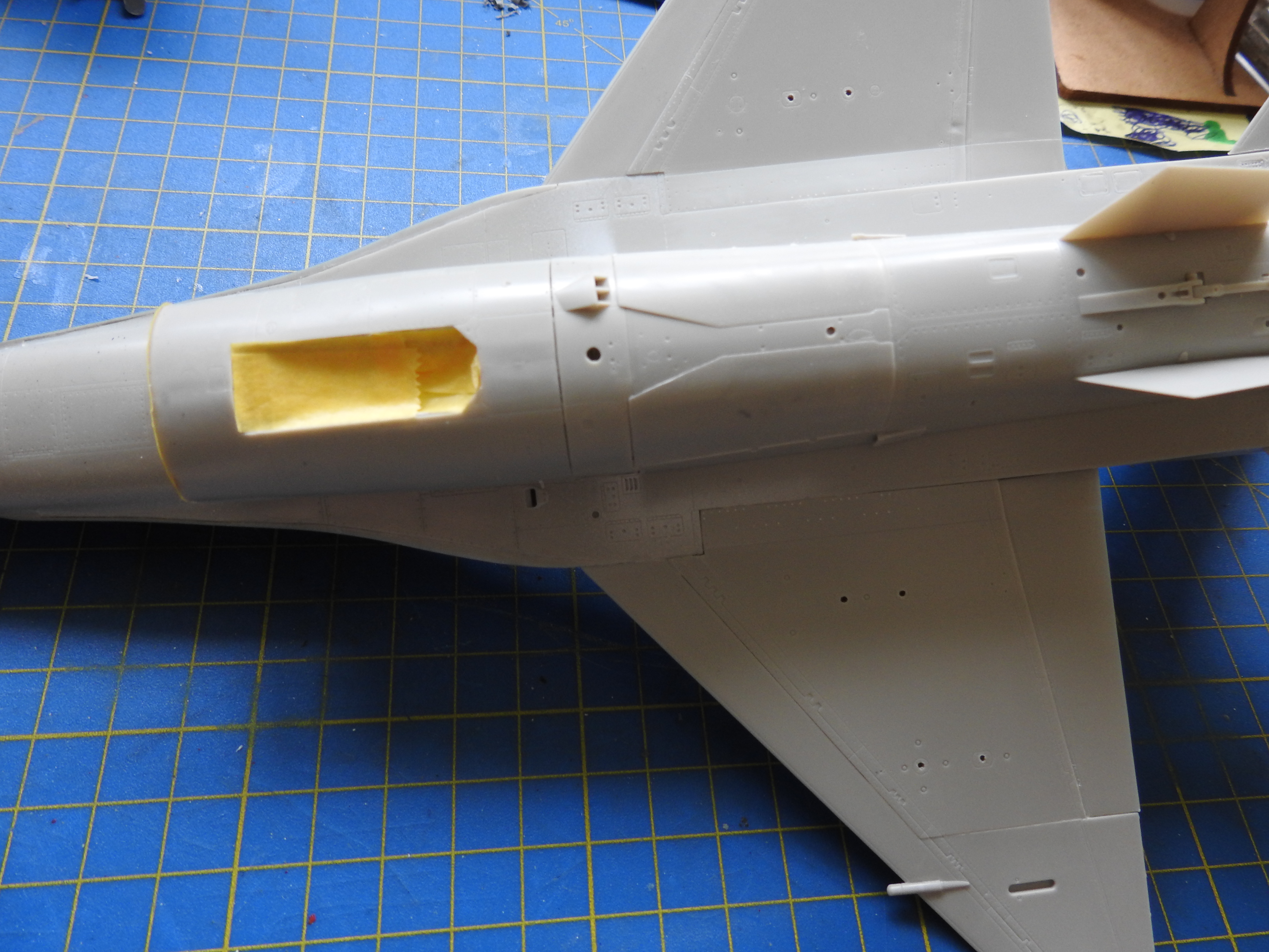 F-16C Tamiya 1/48 - Sida 2 DSCN8130