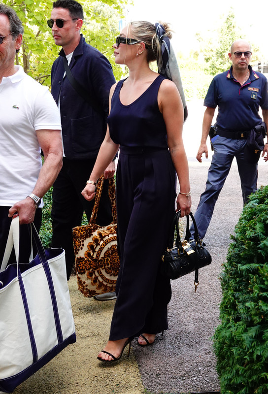 Florence Pugh Pokies Black Venice217