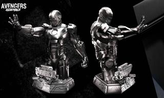 [Kép: Vasember-mellszobor.jpg]