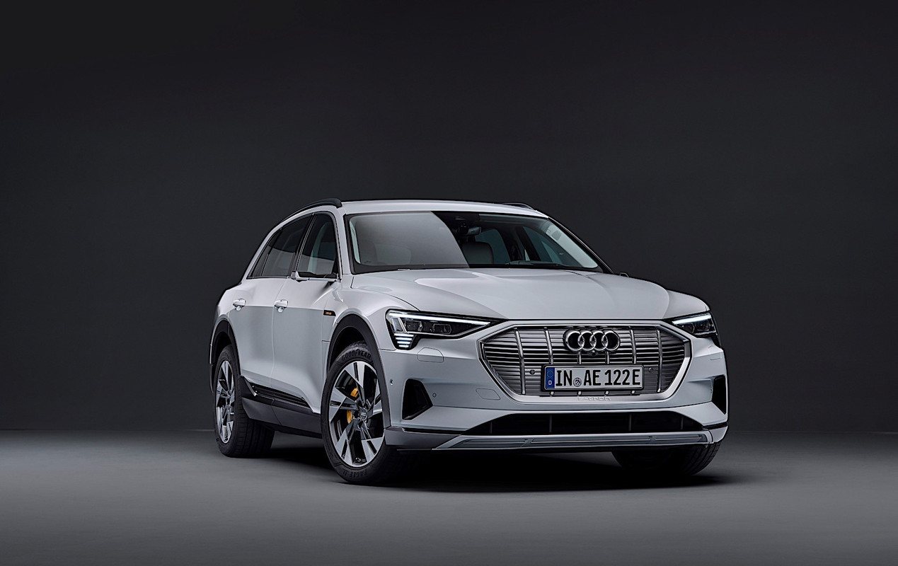Audi e-tron 50  (8)