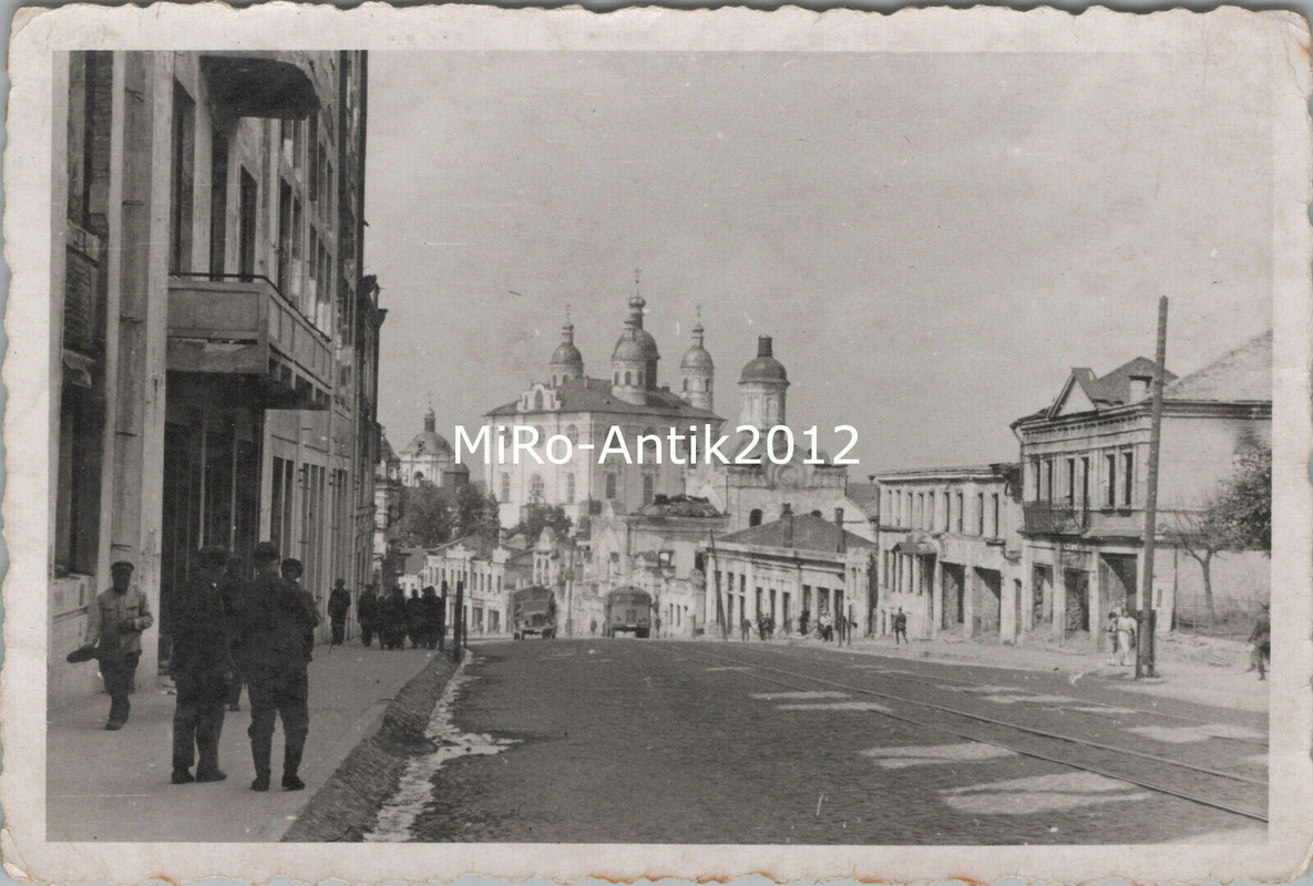 !!! Straßenszene in Smolensk, Kathedrale, Lkw, Landser