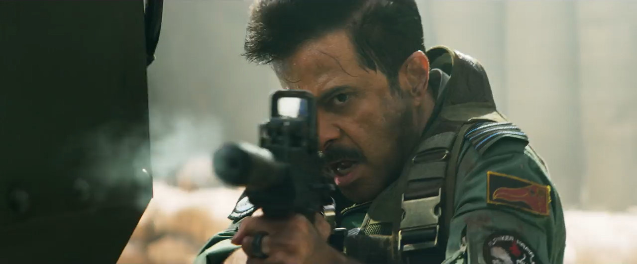 Fighter 2024 WebRip [Hindi] 480p 720p ESub Screenshot