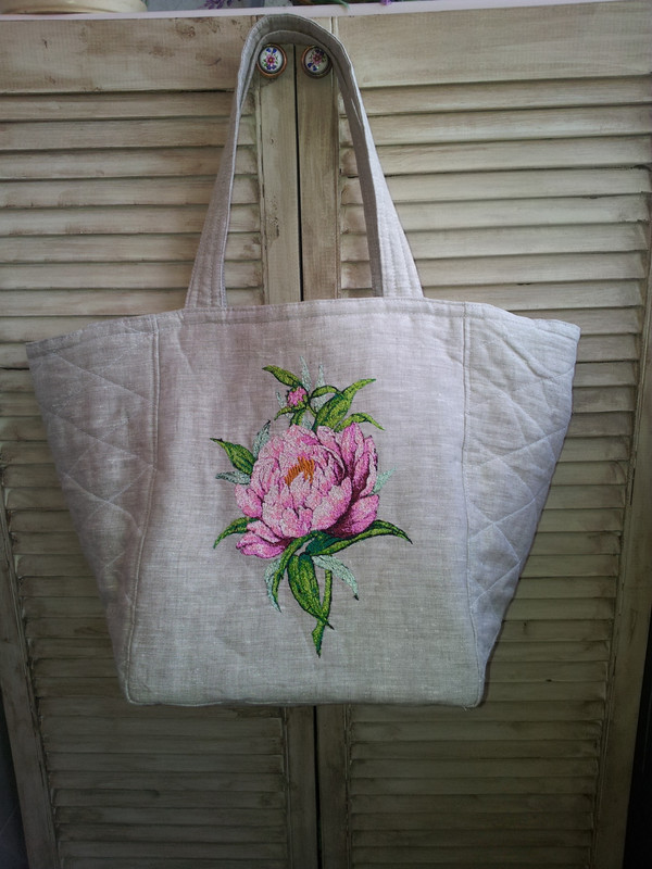 Сумка с пионом