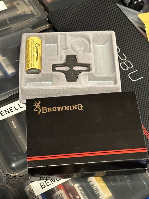 898ECF05-E5BB-44F0-85C2-E7D042DBAC4D