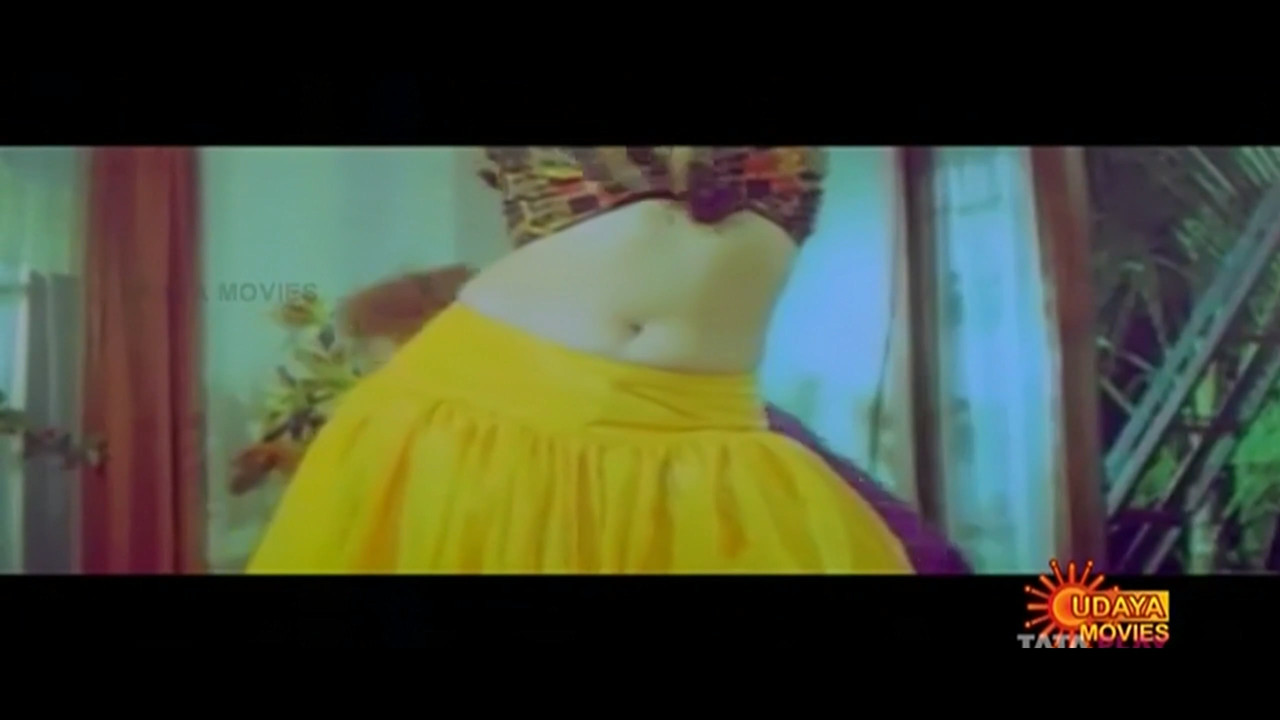 Dolly Minhas Hot CRG.mp4_20240727_145421.933