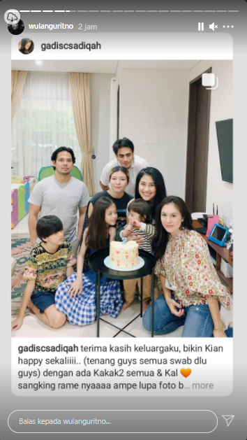 Wulan Guritno repost foto yang memperlihatkan momen bersama Adilla Dimitri