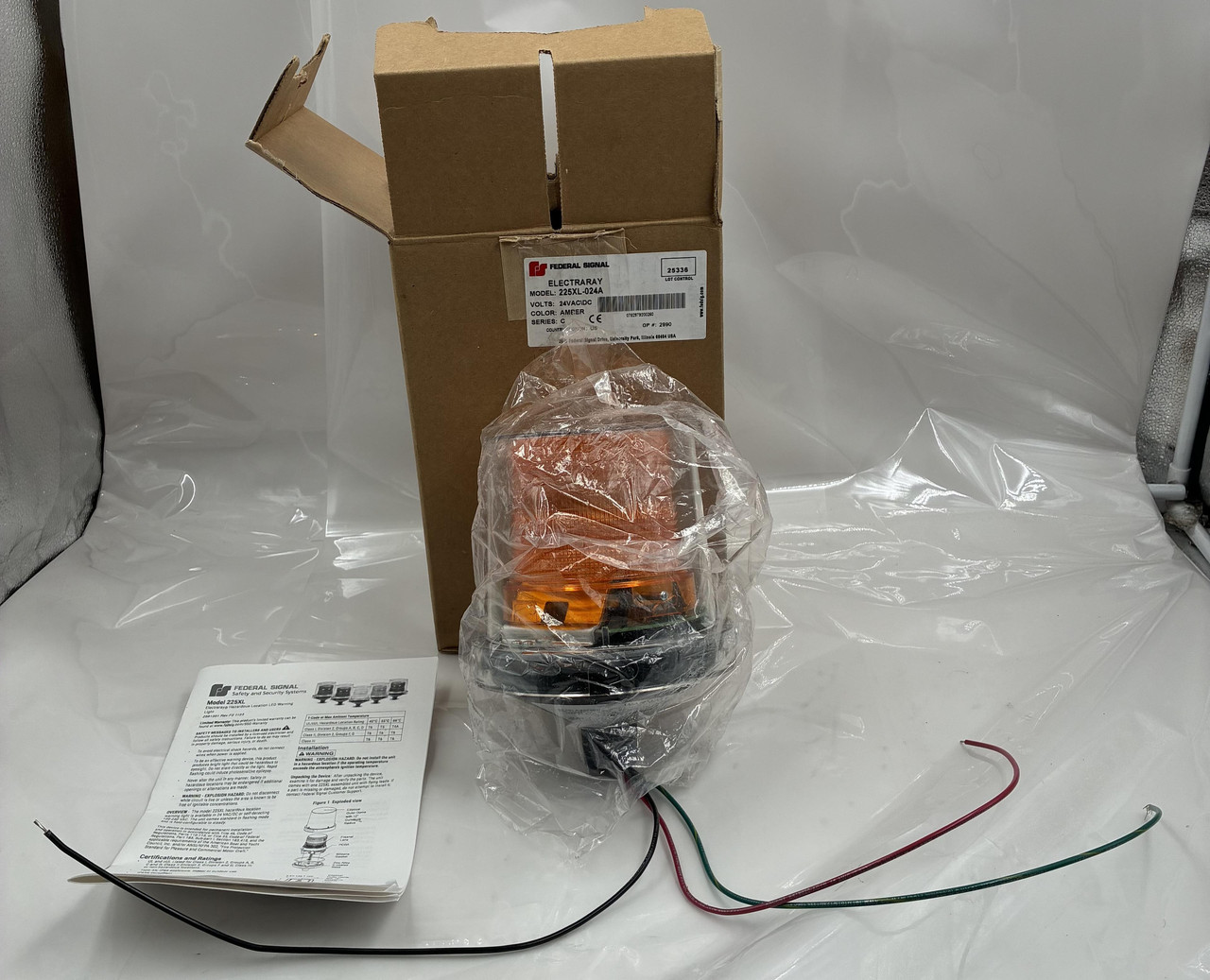 FEDERAL SIGNAL 225XL-024A ELECTRARAY LED WARNING BEACON STROBE LIGHT AMBER