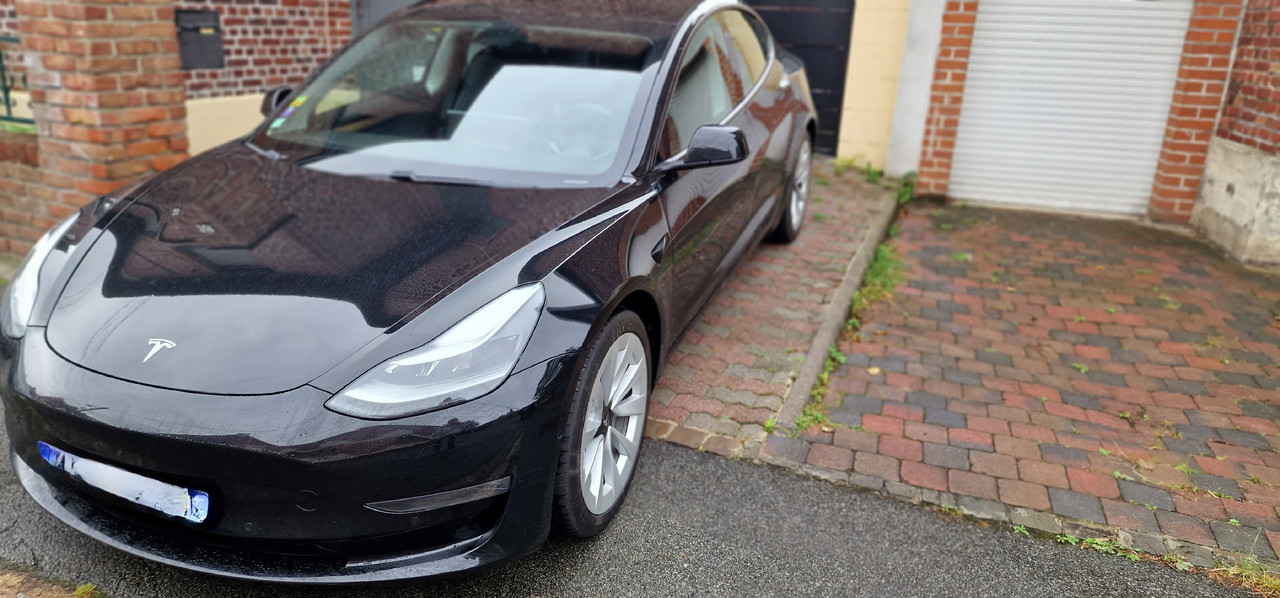 Nouveaux tapis pour Tesla Model 3 - Forum et Blog Tesla