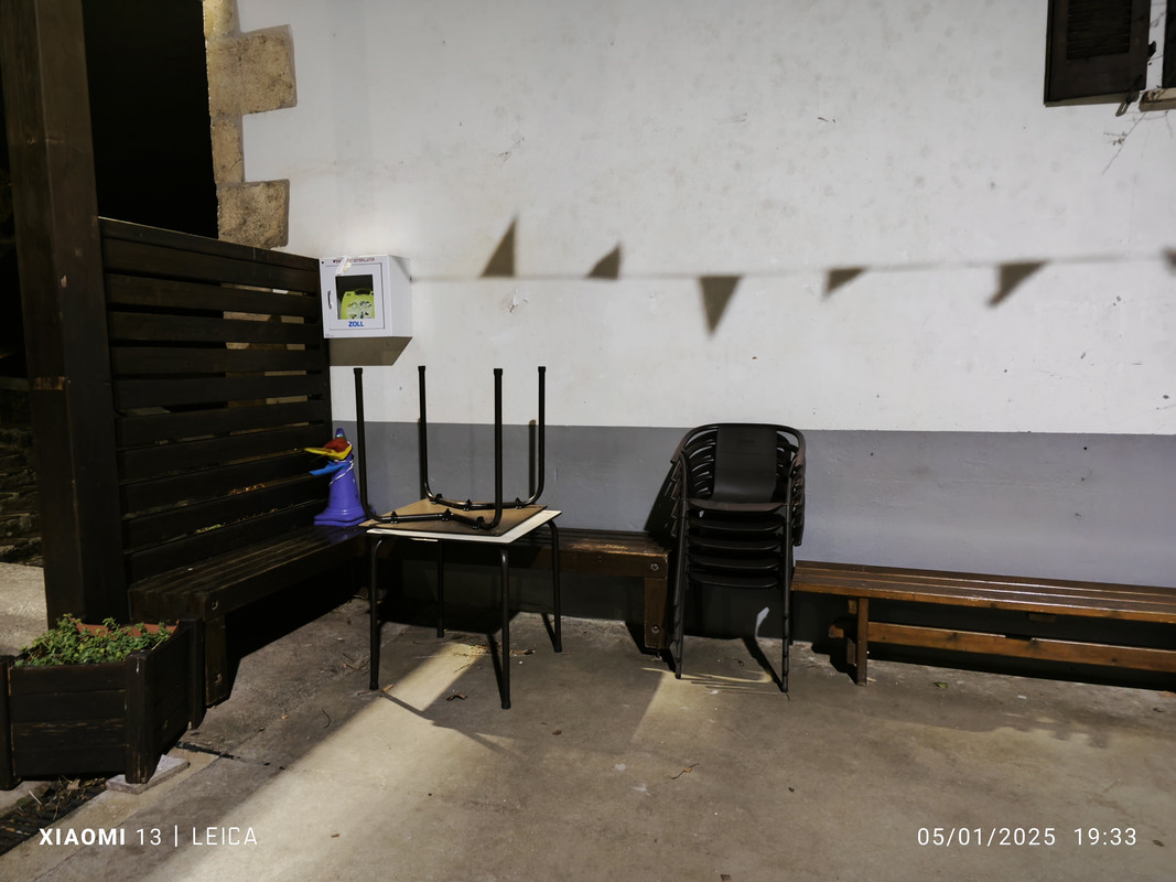 57-Peligro-Obstrucción-Desfibrilador-Almacenamiento ilegal-07