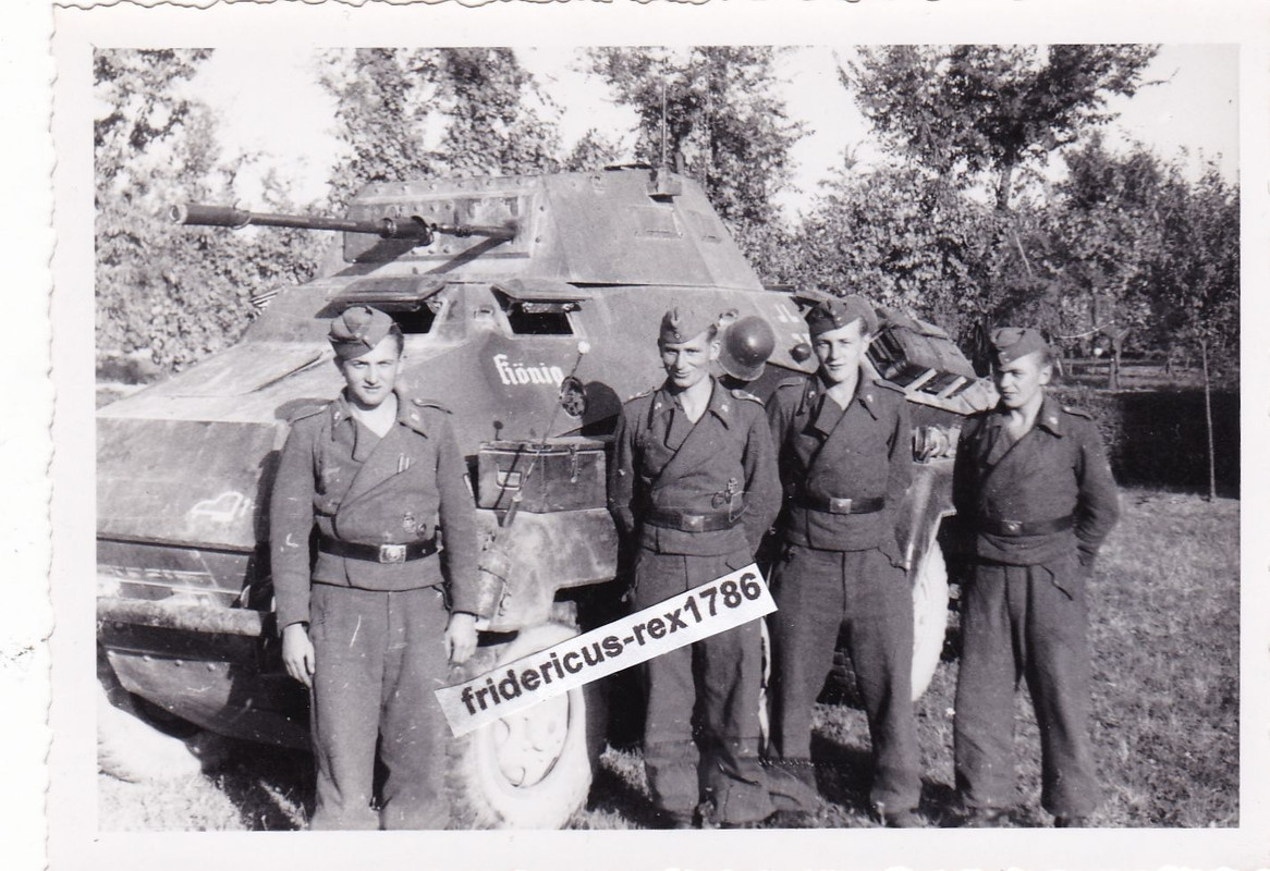 Foto Panzerspähwagen Panzer Tank Sd.Kfz.231 8-Ra