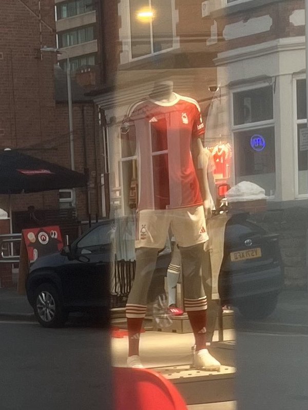 [Image: F08-QUQb-WIAYD6m-F.jpg]