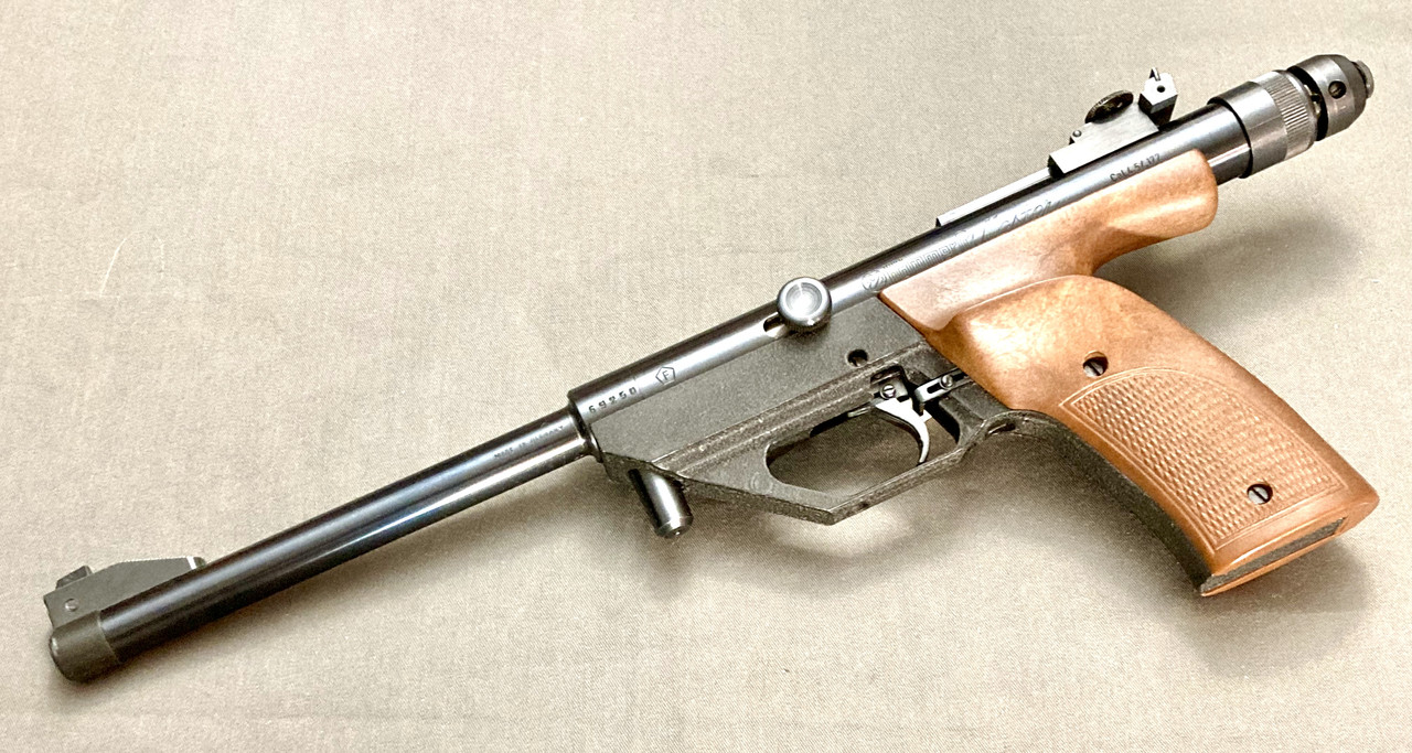 40227BA4-A8B3-4233-8A76-16FBF22F6E31