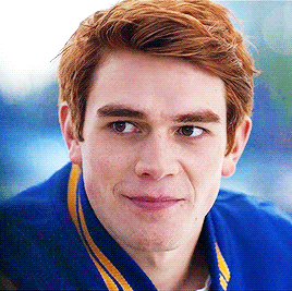 tumblr_oklnrrERWQ1vl7vs1o4_r1_400