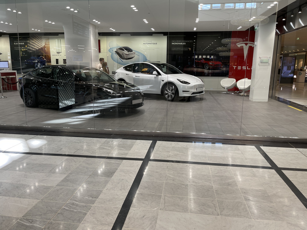 7DE38B0A-8288-46E6-9DAE-8D06DFF2197B