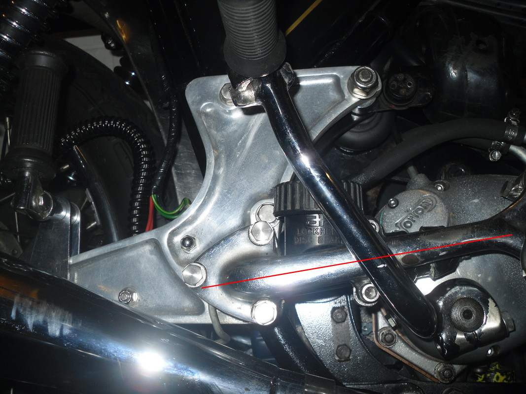 Norton or triumph back master cylinder  fitted ??