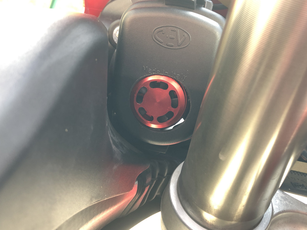 5893BE71-7960-4BB5-9244-BA244937B0DB