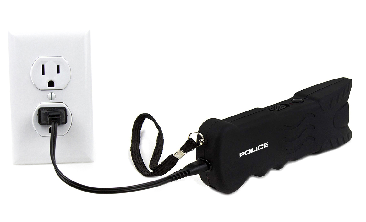 police-stun-gun-taser-flashlight-rechargeable-vipertek-916-black