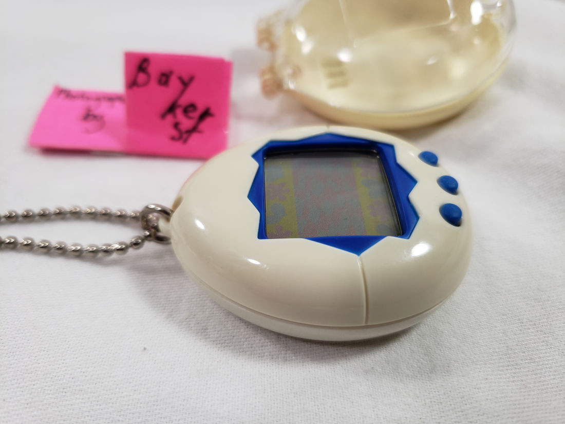 Tamagotchi Generation 1 ENGLISH Plastic Hard Case Blue White tama