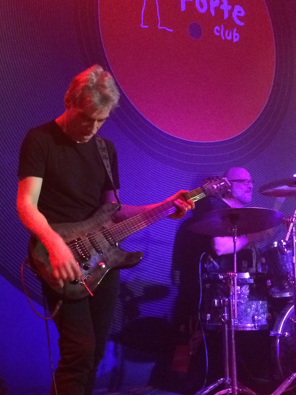 E951B67E-2277-483E-AD39-F8B9A6C7B4C9