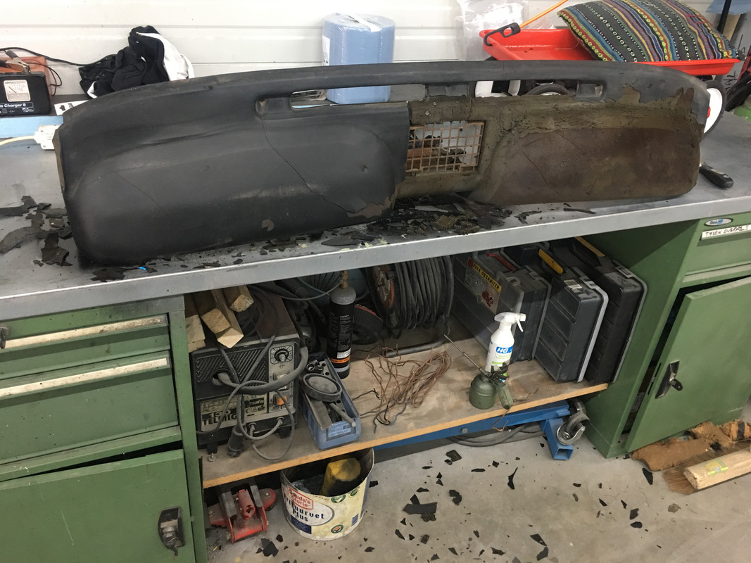 9715D860-EAC1-444D-B5A8-3EC9BB74E454